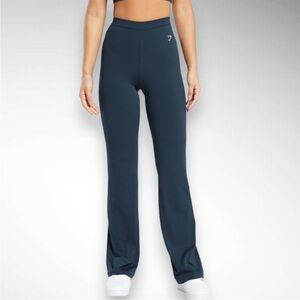GYMSHARK Teal Everyday Flared‎ Leggings XS Tall | EUC